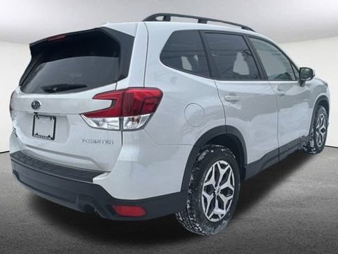 Certified 2023 Subaru Forester Premium image 13