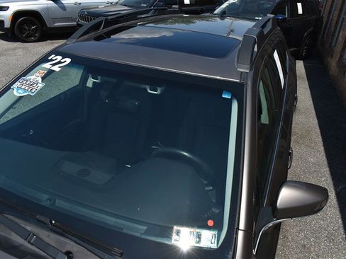 Used 2022 Subaru Outback Limited AWD/4WD image 9