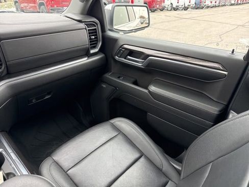 Used 2024 Chevrolet Silverado 1500 LTZ w/ LTZ Premium Package AWD/4WD image 23