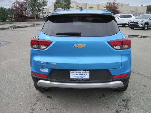 Used 2025 Chevrolet TrailBlazer LT AWD/4WD image 5