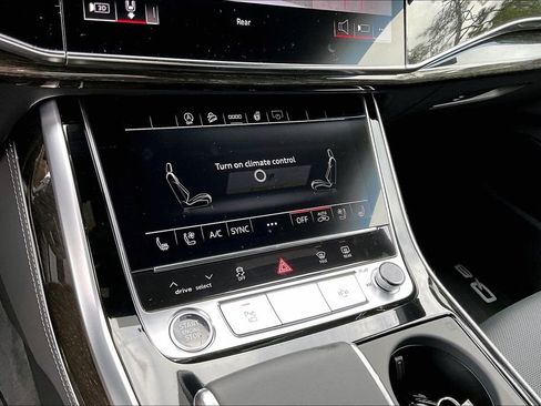 New 2026 Audi Q8 Premium Plus image 16