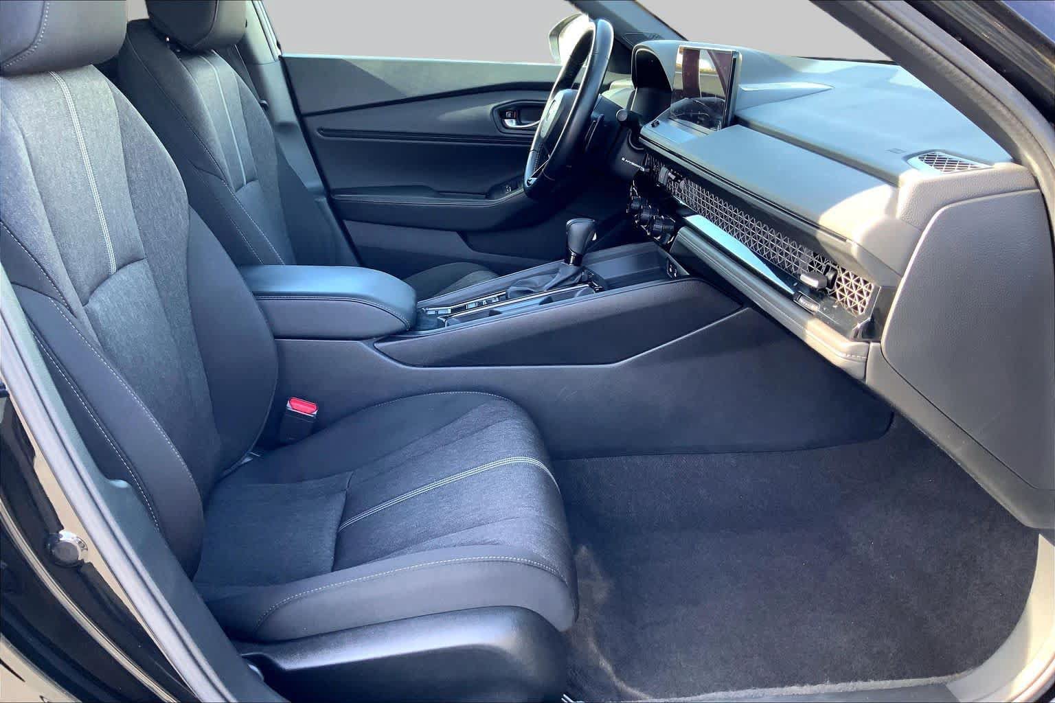 Used 2025 Honda Accord Sport image 8