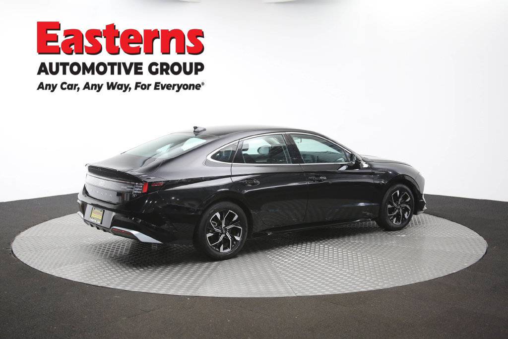 Used 2025 Hyundai Sonata SEL FWD image 45