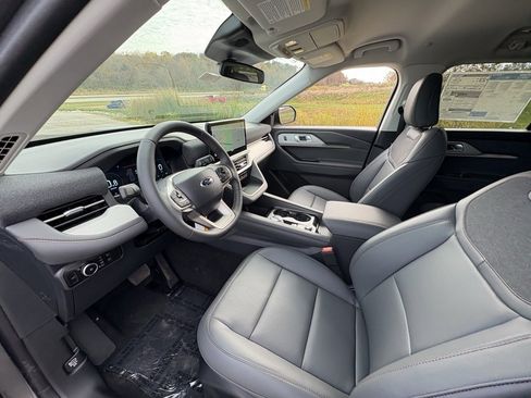 New 2026 Ford Explorer Active w/ Active Comfort Package image 41