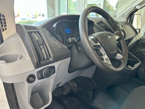 Used 2019 Ford Transit 250 130 Low Roof w/ Exterior Upgrade Package RWD image 16