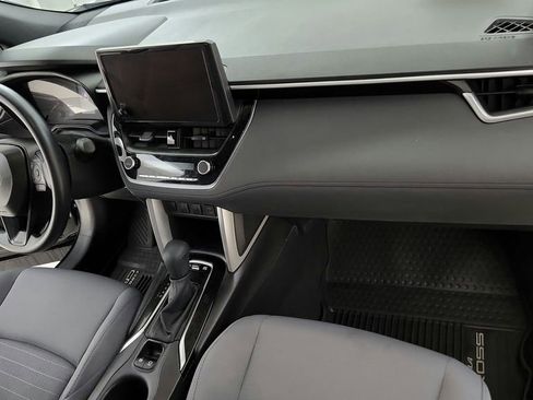 Used 2024 Toyota Corolla Cross AWD Hybrid image 20