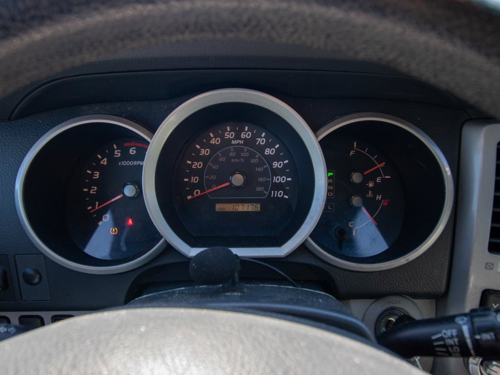 Used 2008 Toyota 4Runner SR5 AWD/4WD image 16