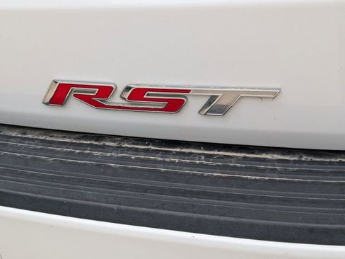 Used 2024 Chevrolet Suburban RST RWD image 35