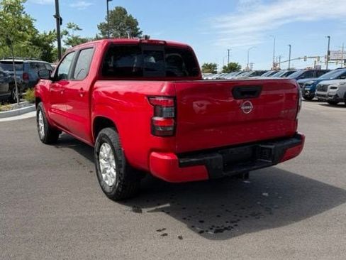 Used 2022 Nissan Frontier SV AWD/4WD image 4