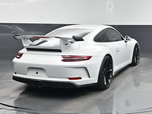 Used 2018 Porsche 911 GT3 RWD image 28