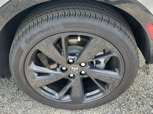 Used 2025 Buick Envision Sport Touring AWD/4WD image 7