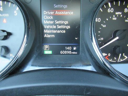 Used 2020 Nissan Rogue SL w/ Premium Package image 34