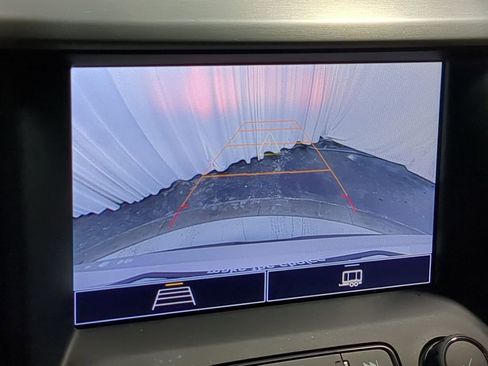 Used 2023 GMC Acadia SLE w/ Driver Convenience Package image 37