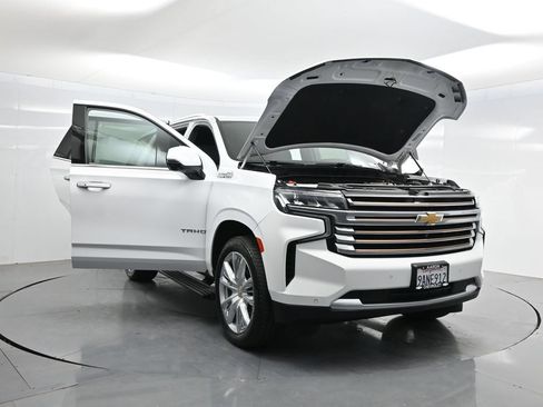 Used 2022 Chevrolet Tahoe High Country w/ Premium Package 2 AWD/4WD image 53