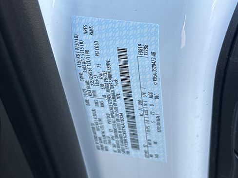 New 2026 Ford Transit 250 148 Medium Roof w/ Load Area Protection Package image 27