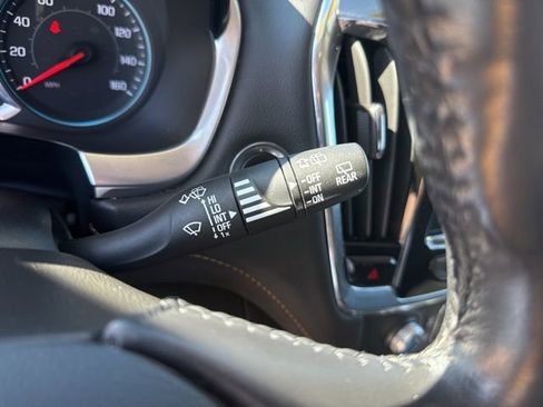 Used 2020 Chevrolet Traverse RS image 24