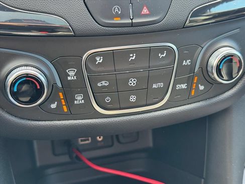Used 2023 Chevrolet Equinox RS w/ RS Leather Package FWD image 22