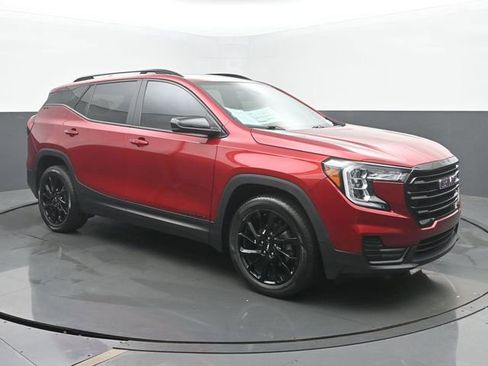 Used 2023 GMC Terrain SLE FWD image 7