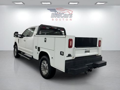 Used 2019 Ford F250 XLT w/ XLT Premium Package image 6