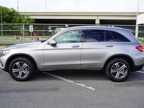 Used 2019 Mercedes-Benz GLC 300 image 2