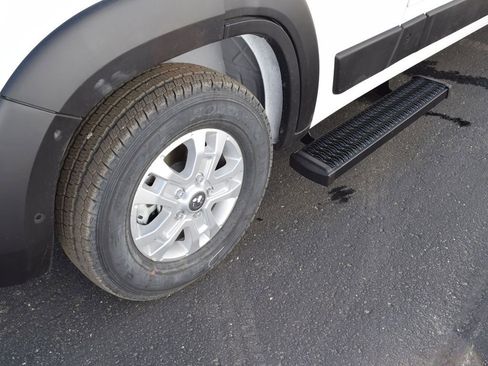 New 2024 RAM ProMaster 2500 w/ Advanced Safety Group image 12