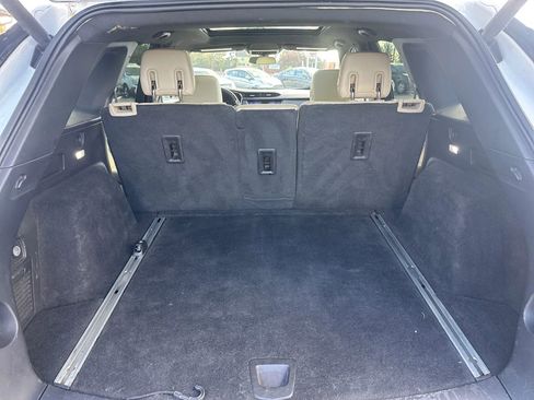 Used 2017 Cadillac XT5 Luxury image 17