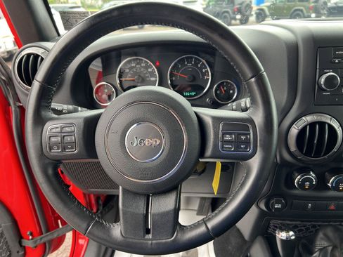 Used 2018 Jeep Wrangler Unlimited Sport AWD/4WD image 15