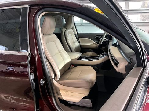 Used 2023 Lincoln Aviator Standard image 11