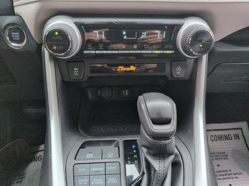 Certified 2023 Toyota RAV4 XLE AWD/4WD image 18