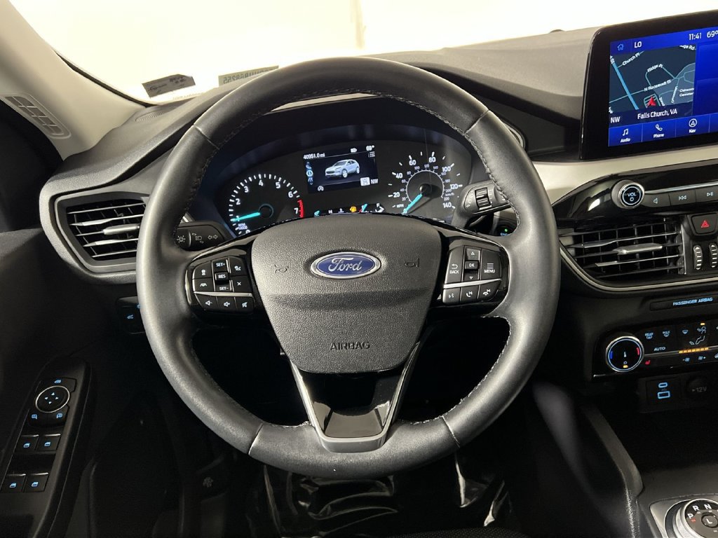 Used 2022 Ford Escape SEL AWD/4WD image 16
