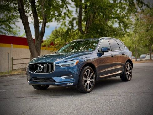 Used 2020 Volvo XC60 T5 Inscription FWD image 3