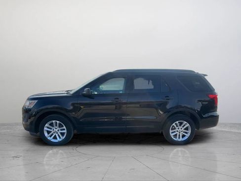 Used 2016 Ford Explorer 4WD image 2