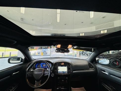 Used 2022 Chrysler 300 S w/ Comfort Group RWD image 57