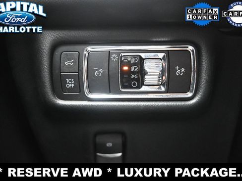 Used 2023 Lincoln Nautilus Reserve w/ Luxury Package AWD/4WD image 17