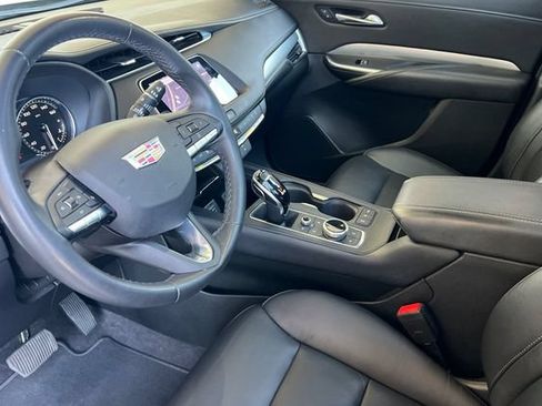 Used 2023 Cadillac XT4 Premium Luxury FWD image 10