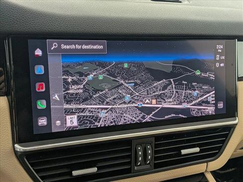 Used 2023 Porsche Cayenne Platinum Edition image 18