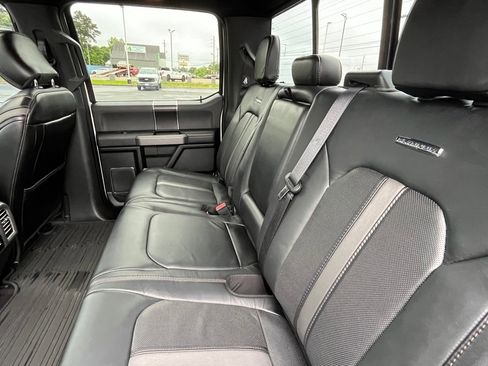 Used 2019 Ford F150 Platinum w/ Equipment Group 701A Luxury AWD/4WD image 18