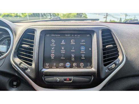 Used 2018 Jeep Cherokee Trailhawk w/ Comfort/Convenience Group image 25