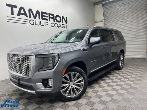 Used 2021 GMC Yukon XL Denali image 2