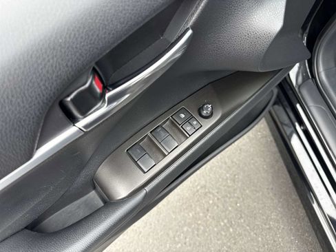 Used 2023 Toyota Camry SE FWD image 14