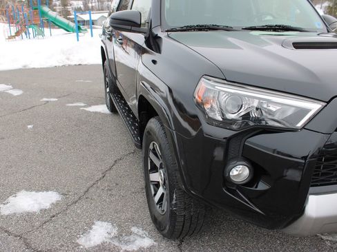 Used 2019 Toyota 4Runner TRD Off-Road image 45