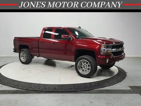 Used 2017 Chevrolet Silverado 1500 LT w/ All Star Edition AWD/4WD image 1