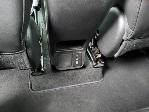 Used 2024 Buick Encore GX Sport Touring image 15