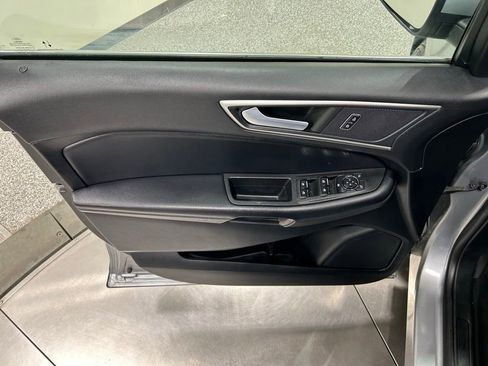 Certified 2022 Ford Edge SEL w/ Convenience Package AWD/4WD image 15
