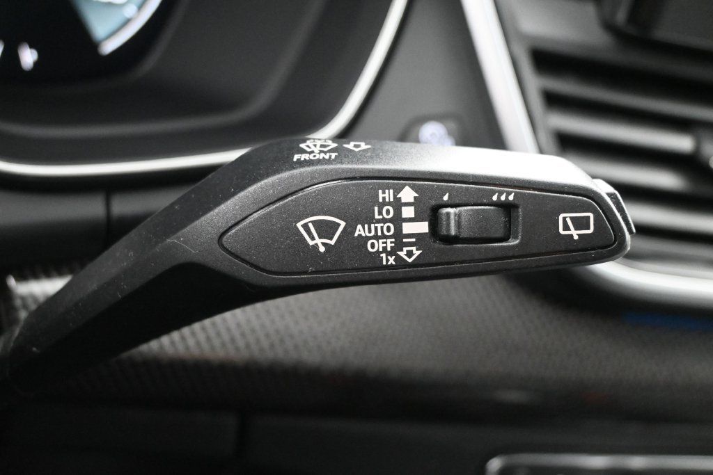 Used 2024 Audi SQ5 Prestige AWD/4WD image 15