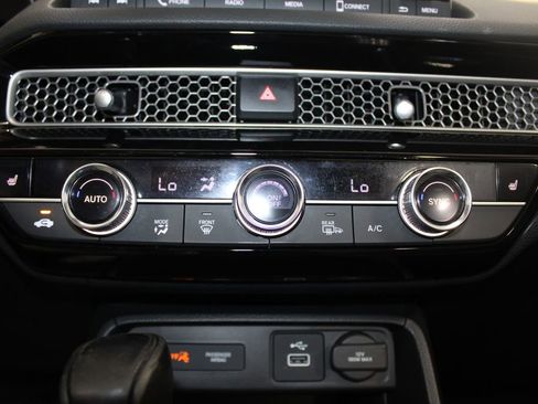 Used 2024 Honda Civic EX-L image 47