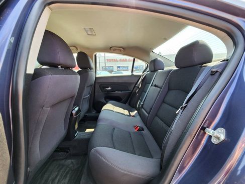 Used 2014 Chevrolet Cruze LT FWD image 13