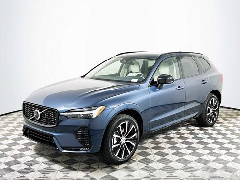 Used 2025 Volvo XC60 B5 Plus w/ Protection Package Premier image 3