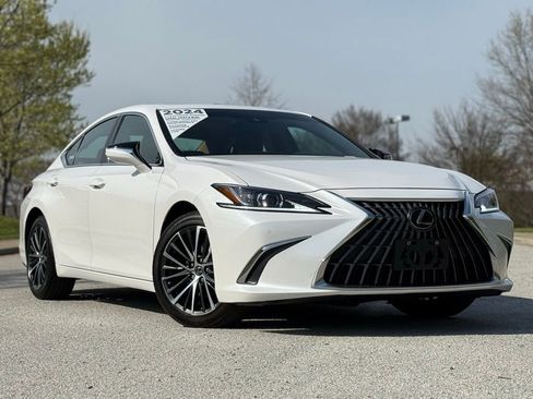 Certified 2024 Lexus ES 350 w/ Premium Package image 2