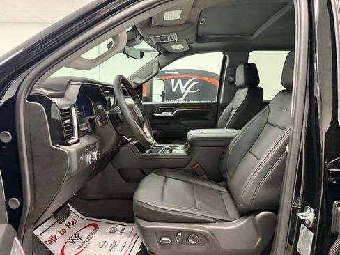 New 2025 GMC Sierra 2500 Denali w/ Denali Reserve Package image 9